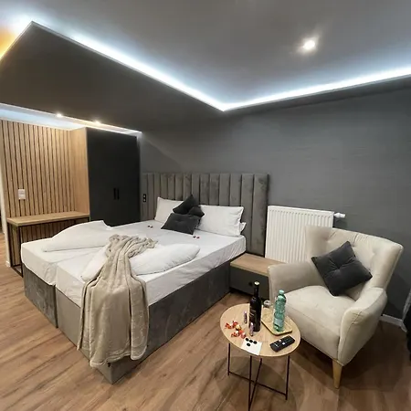 Apartmenthaus 3 *